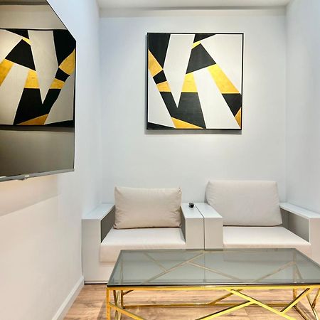City Center - Next To Holiday Inn -2Br Apartment Тбилиси Экстерьер фото