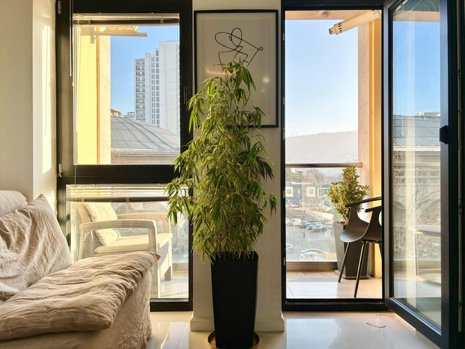 City Center - Next To Holiday Inn -2Br Apartment Тбилиси Экстерьер фото