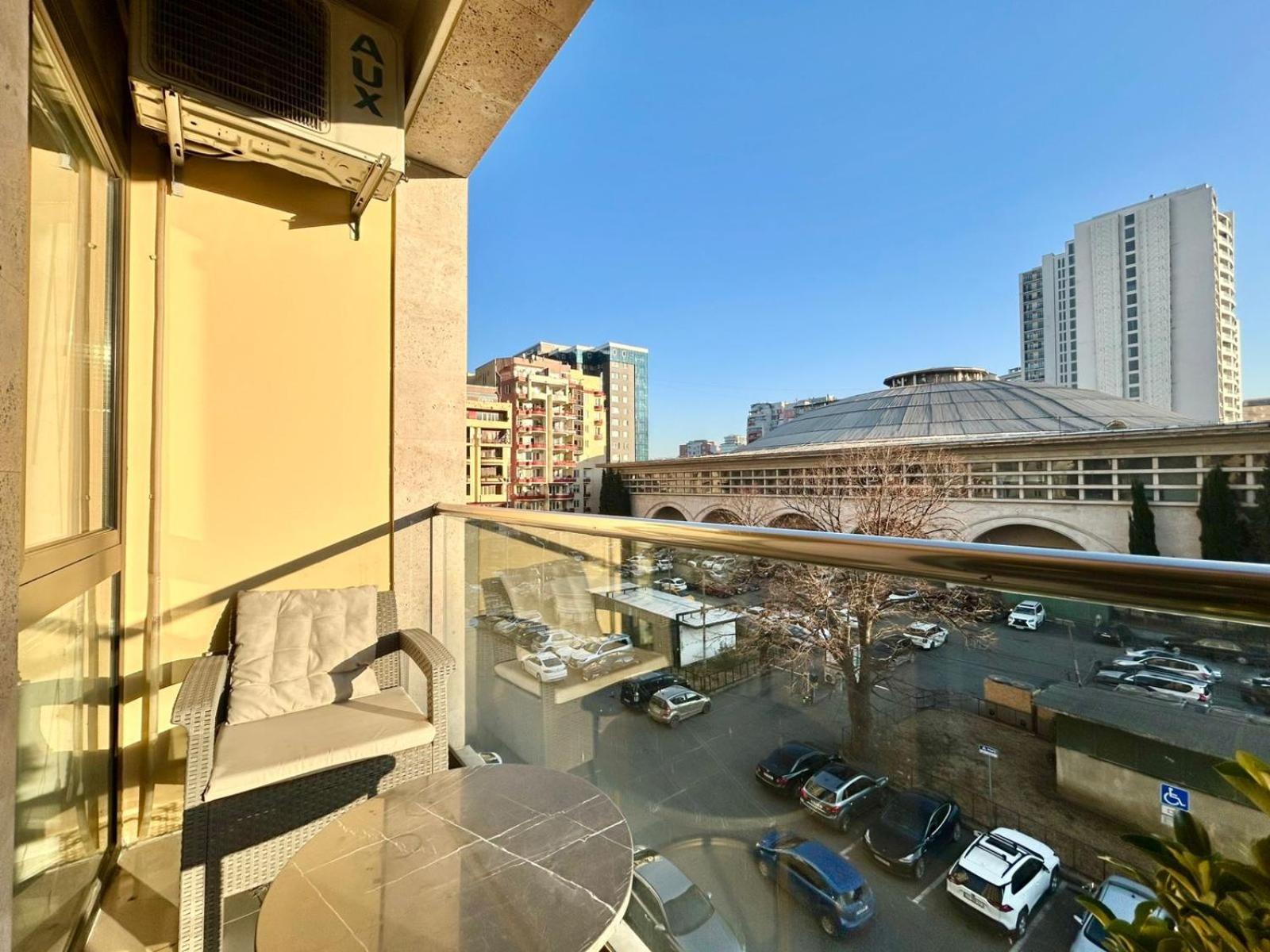 City Center - Next To Holiday Inn -2Br Apartment Тбилиси Экстерьер фото