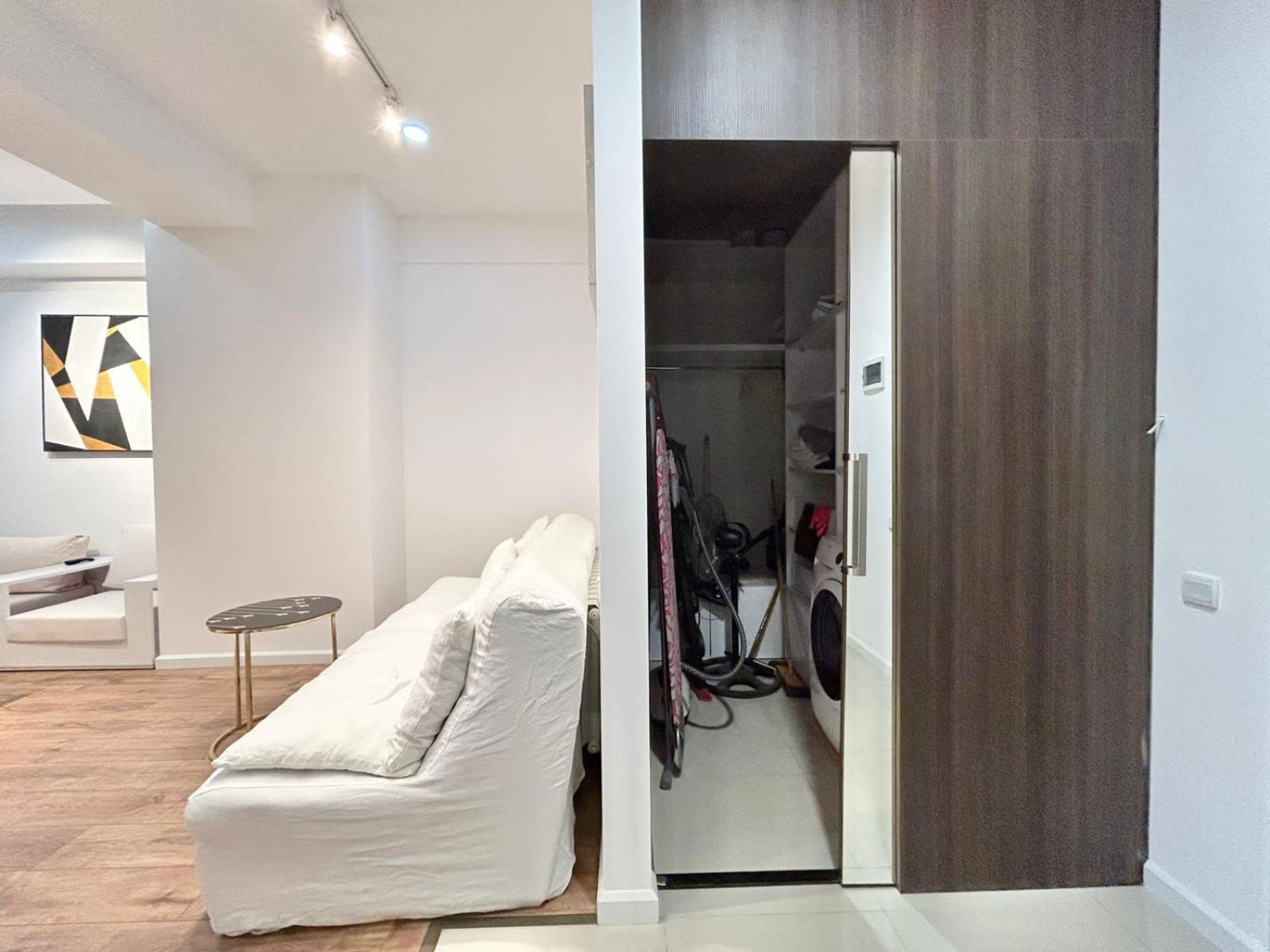 City Center - Next To Holiday Inn -2Br Apartment Тбилиси Экстерьер фото
