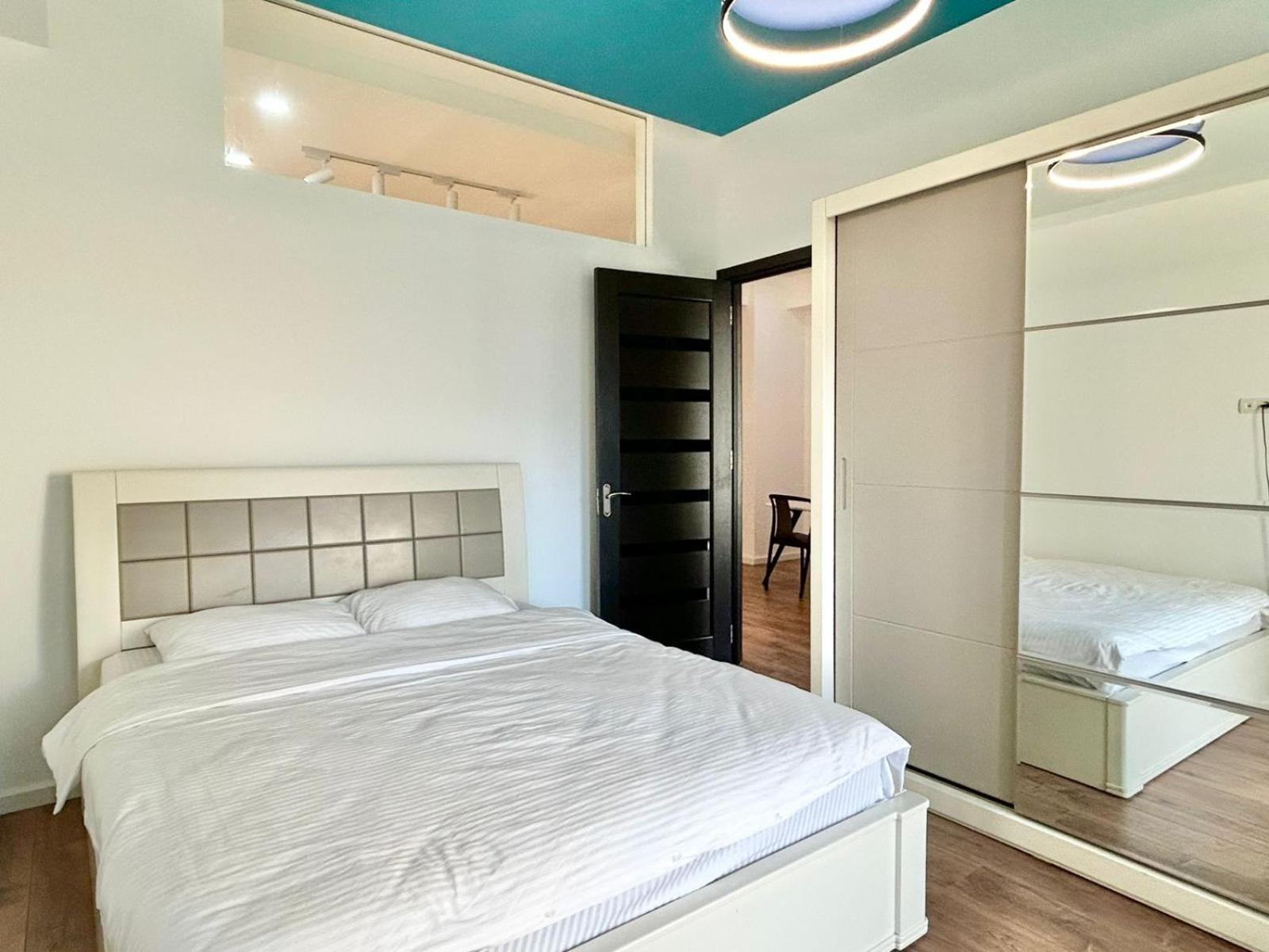 City Center - Next To Holiday Inn -2Br Apartment Тбилиси Экстерьер фото