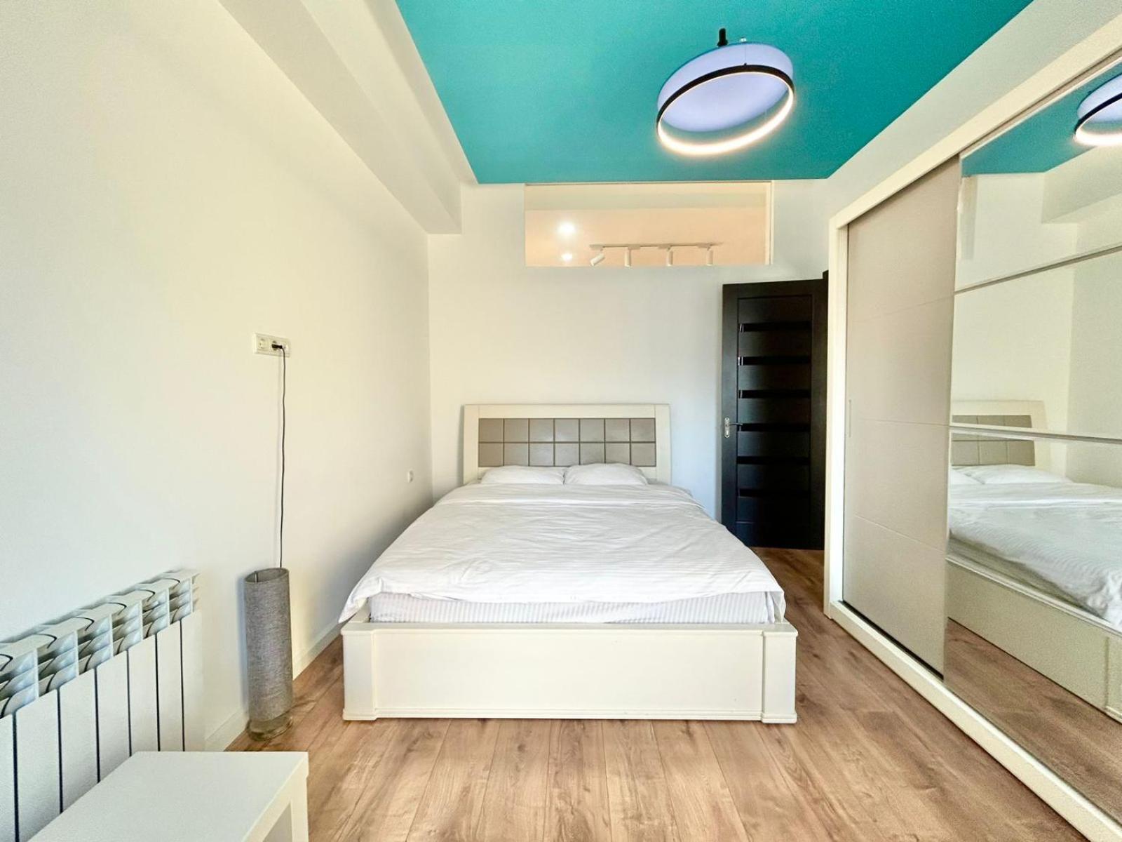 City Center - Next To Holiday Inn -2Br Apartment Тбилиси Экстерьер фото