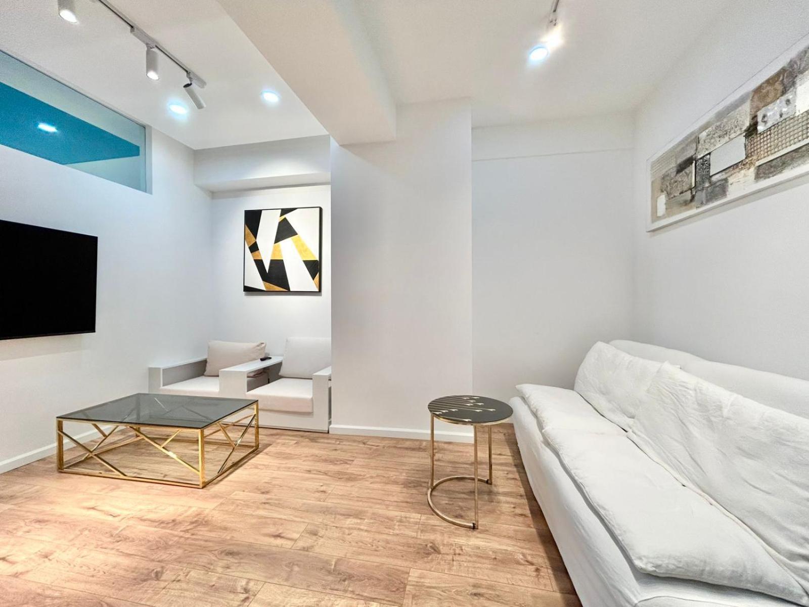 City Center - Next To Holiday Inn -2Br Apartment Тбилиси Экстерьер фото