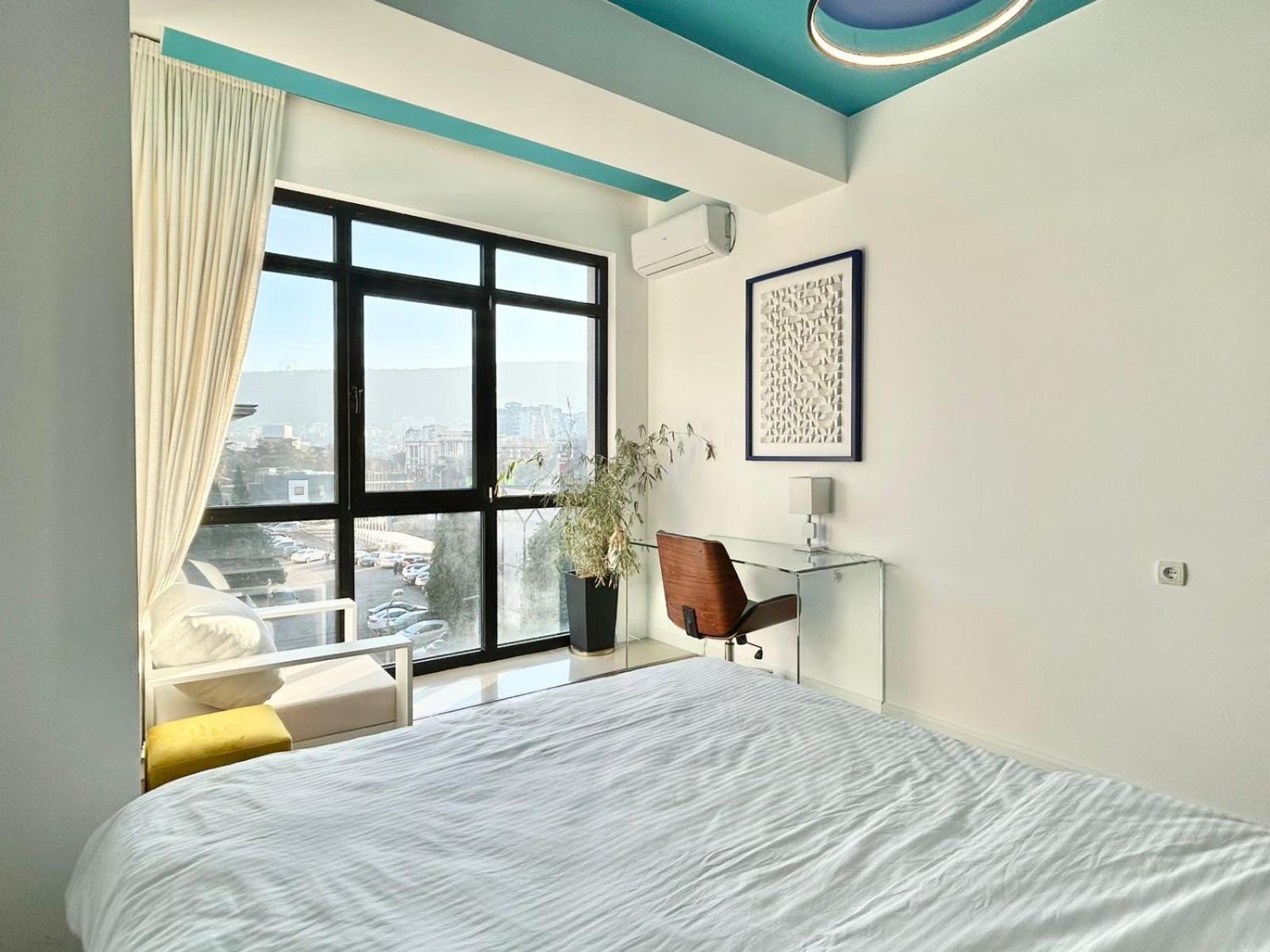 City Center - Next To Holiday Inn -2Br Apartment Тбилиси Экстерьер фото