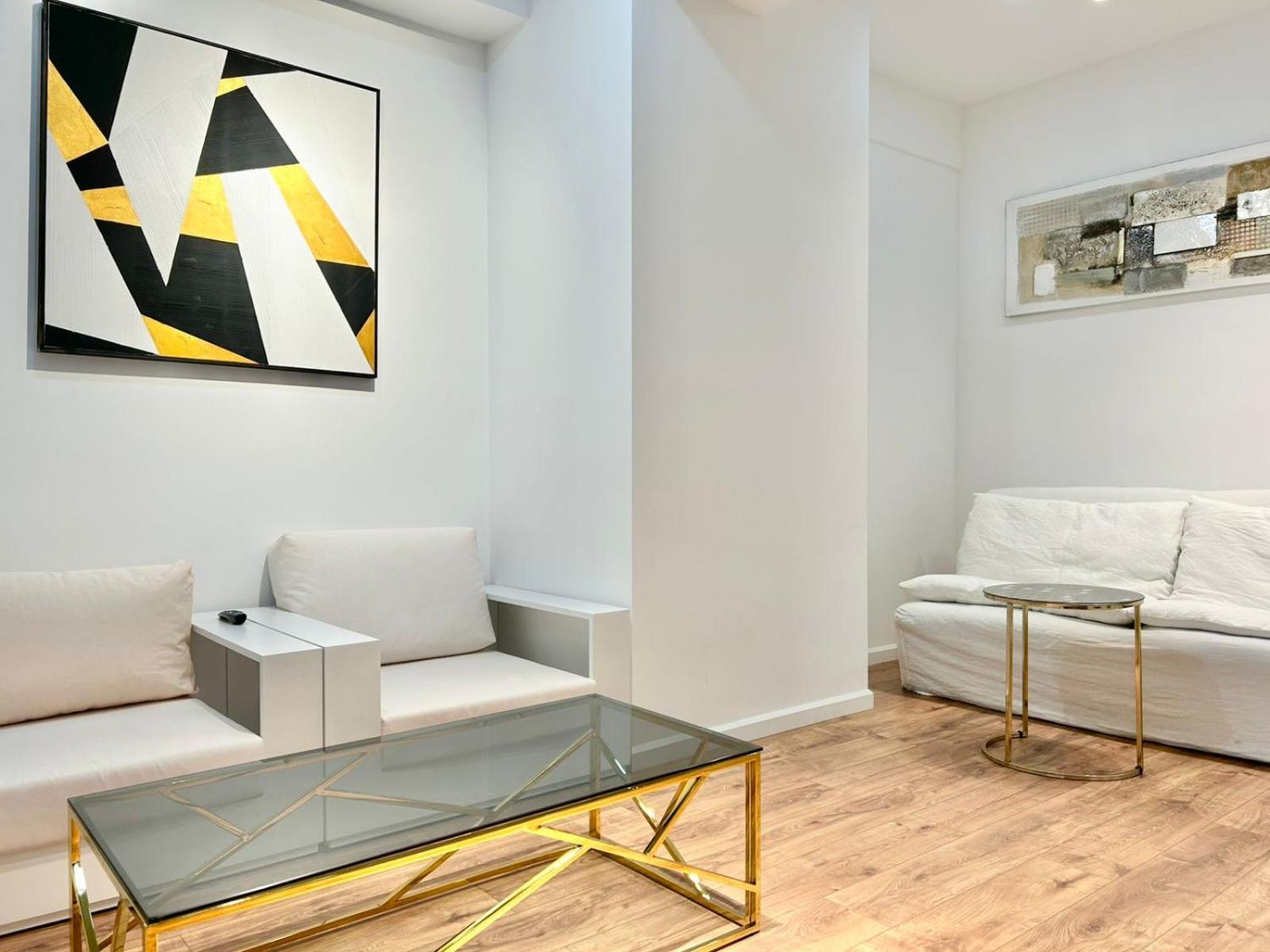 City Center - Next To Holiday Inn -2Br Apartment Тбилиси Экстерьер фото