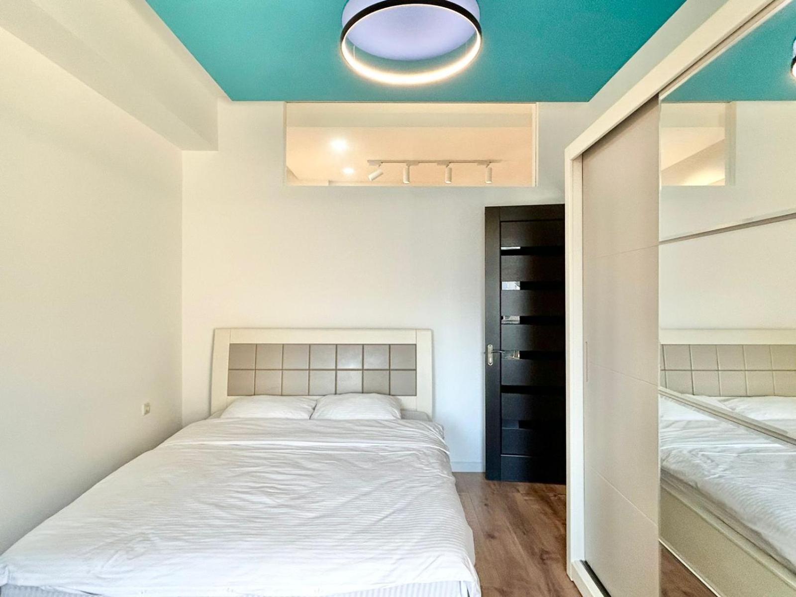 City Center - Next To Holiday Inn -2Br Apartment Тбилиси Экстерьер фото