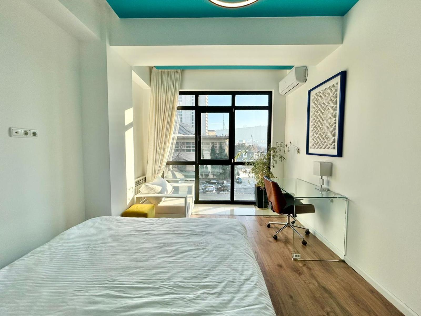 City Center - Next To Holiday Inn -2Br Apartment Тбилиси Экстерьер фото