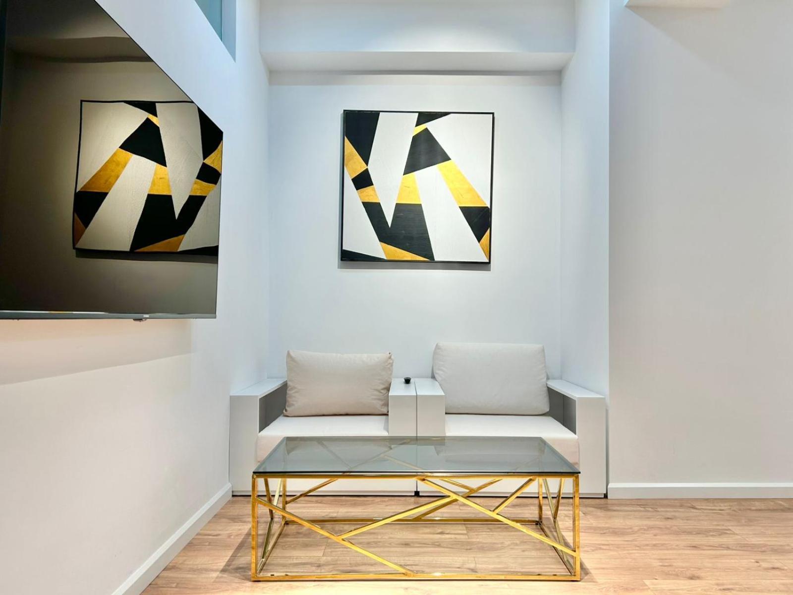 City Center - Next To Holiday Inn -2Br Apartment Тбилиси Экстерьер фото