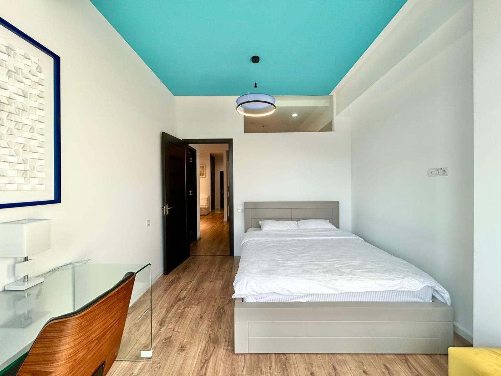 City Center - Next To Holiday Inn -2Br Apartment Тбилиси Экстерьер фото